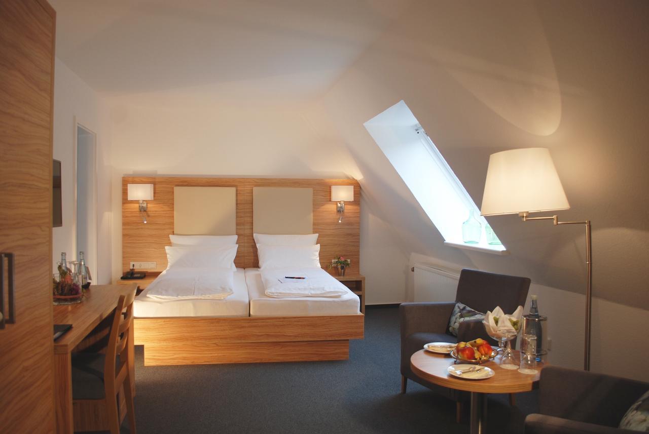 Alt Warburg Hotell Exteriör bild