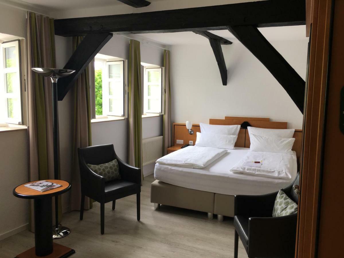 Alt Warburg Hotell Exteriör bild